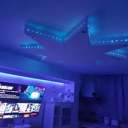 Estrella Sauna Jacuzzi Apartamento *