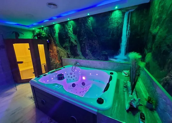 Estrella Sauna Jacuzzi